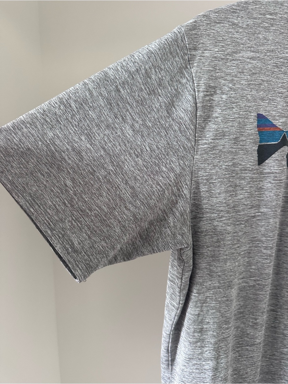 Patagonia Men's Capilene® Cool Daily Fish Graphic T-Shirt - Picture 4 of 4
